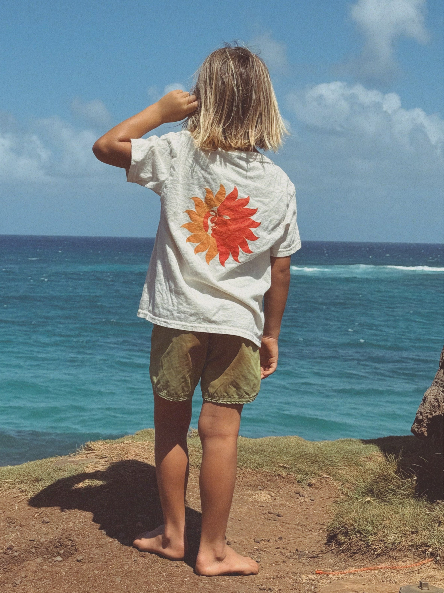 SUNFACE TEE