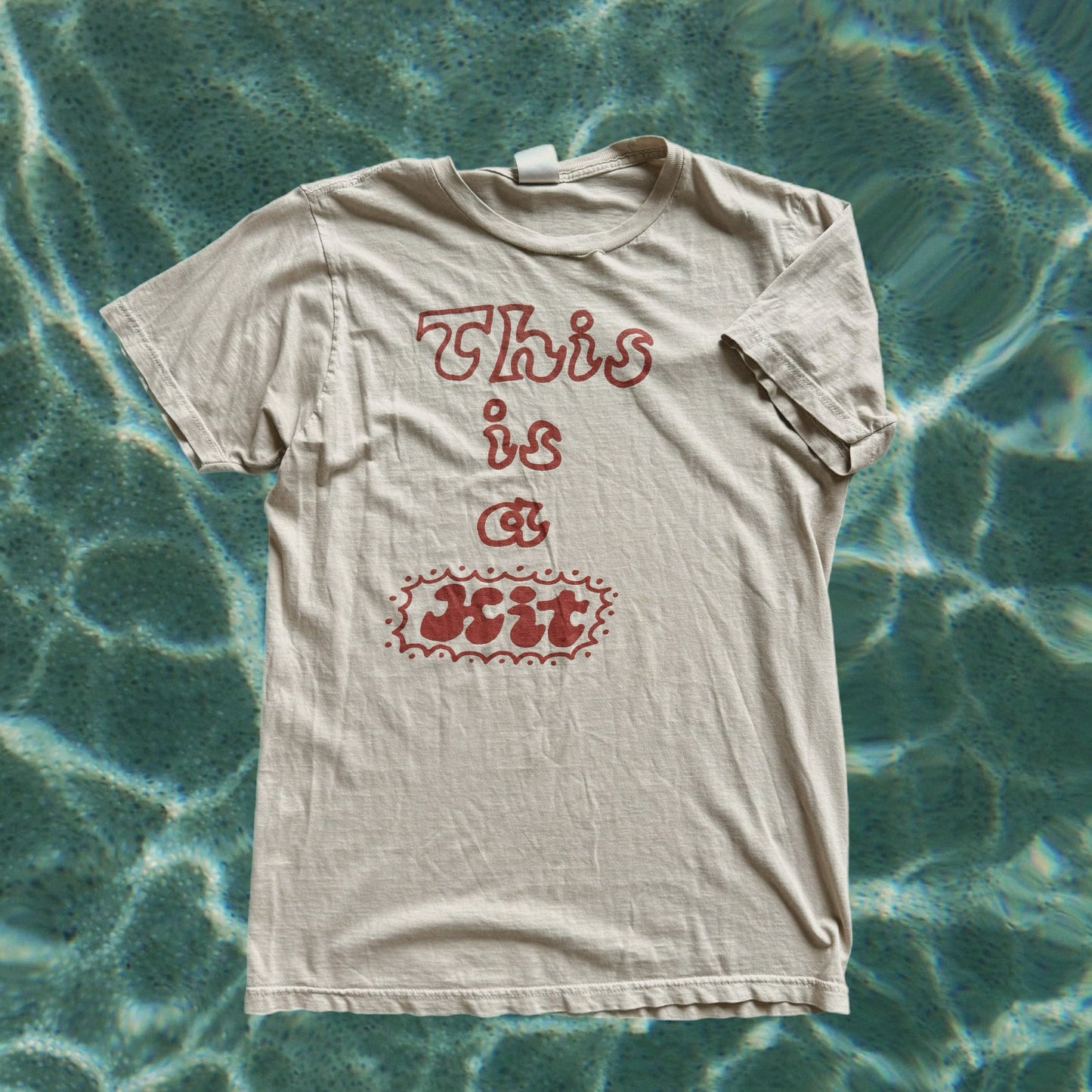 VINTAGE THIS IS A HIT TEE