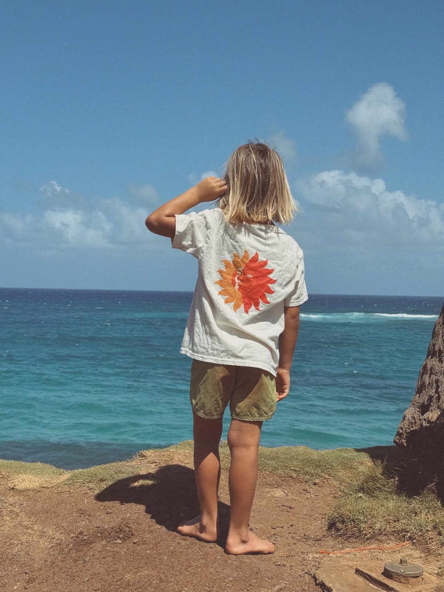 SUNFACE TEE